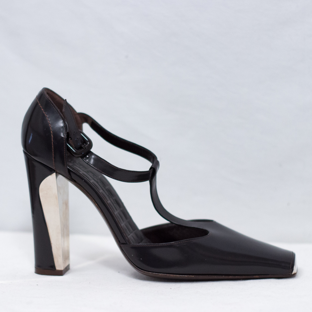 Trésor de femme Louis Vuitton escarpins cuir noir
